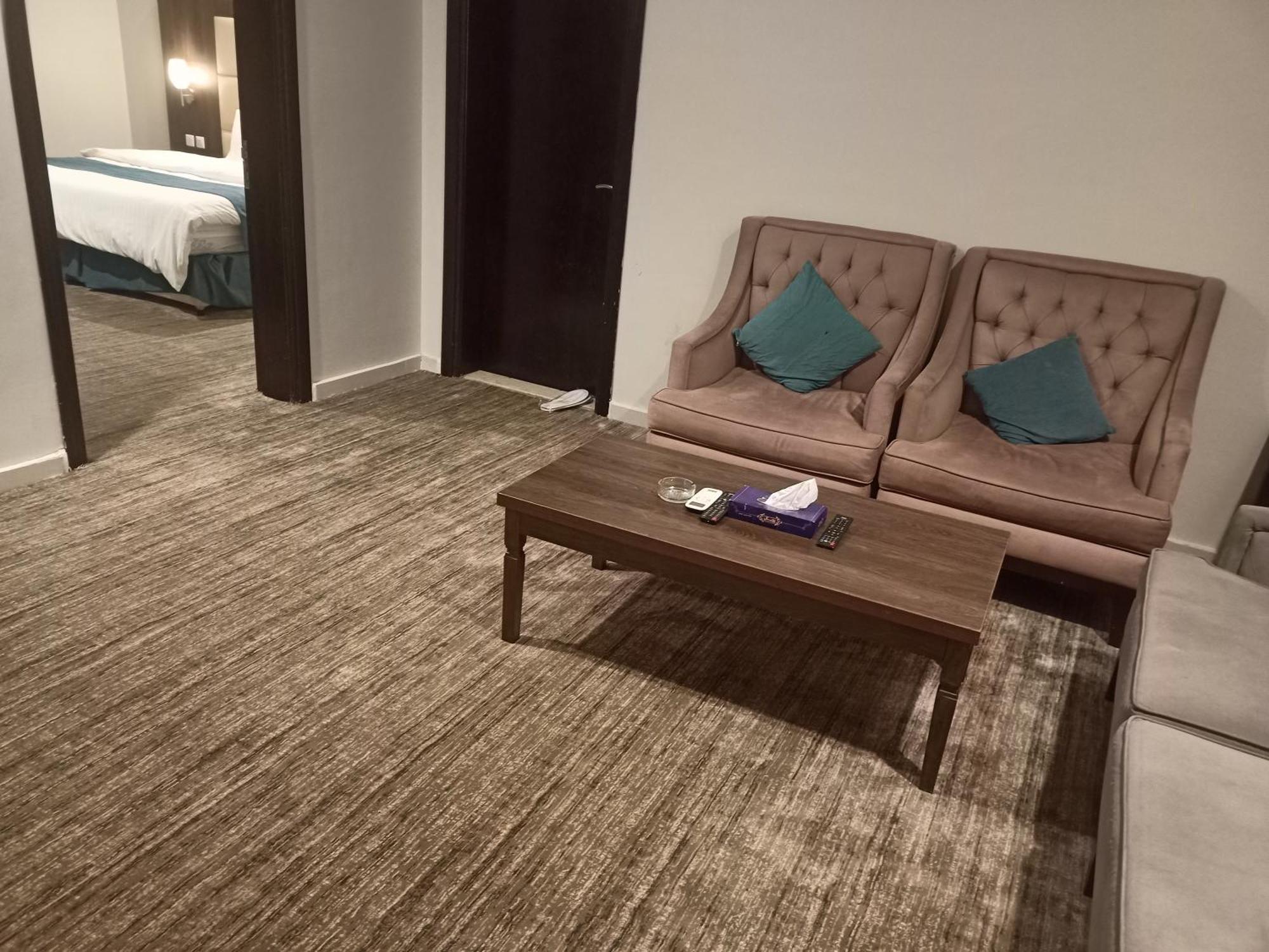 همم للوحدات السكنية - الرحيلي Jeddah Al Kura Zimmer foto